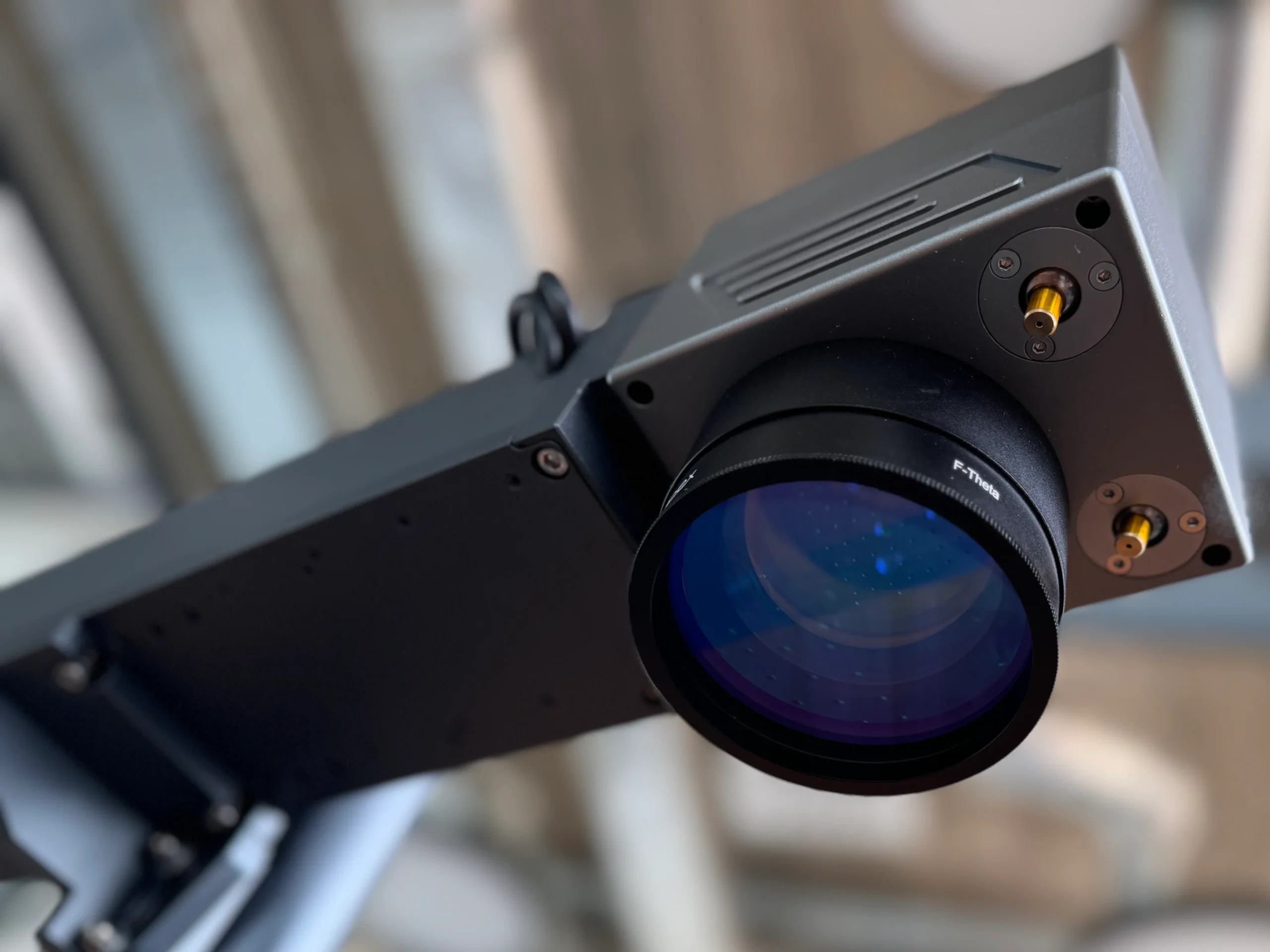 Laaser vláknový gravírování